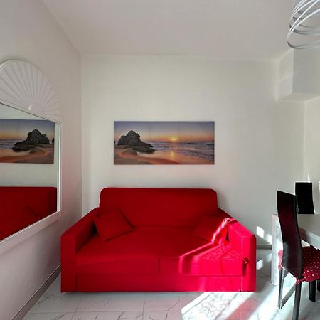 Wh - Dolce Vita - Bilocale - 5 Minuti Dal Centro - Parcheggio Gratuito - Wifi Sanremo Exteriör bild